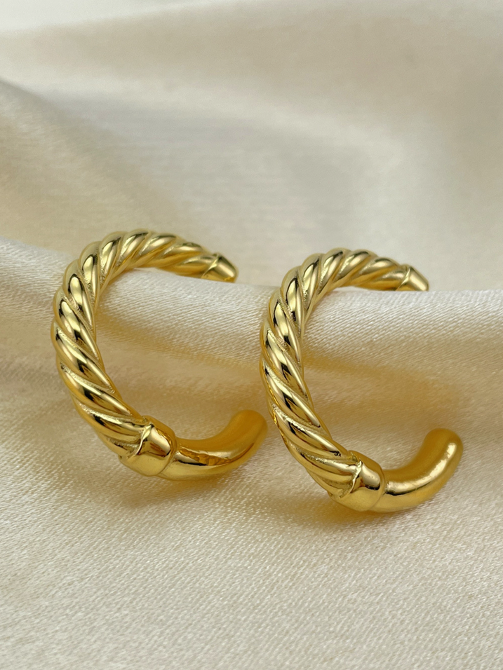 Twists Pattern Stud HWEAUCFZF6